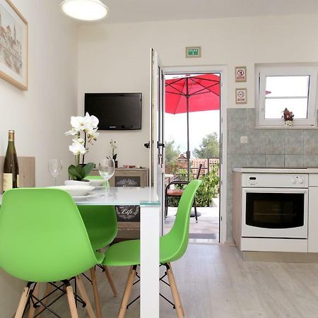 Apartments Viki โตรกีร์ ภายนอก รูปภาพ